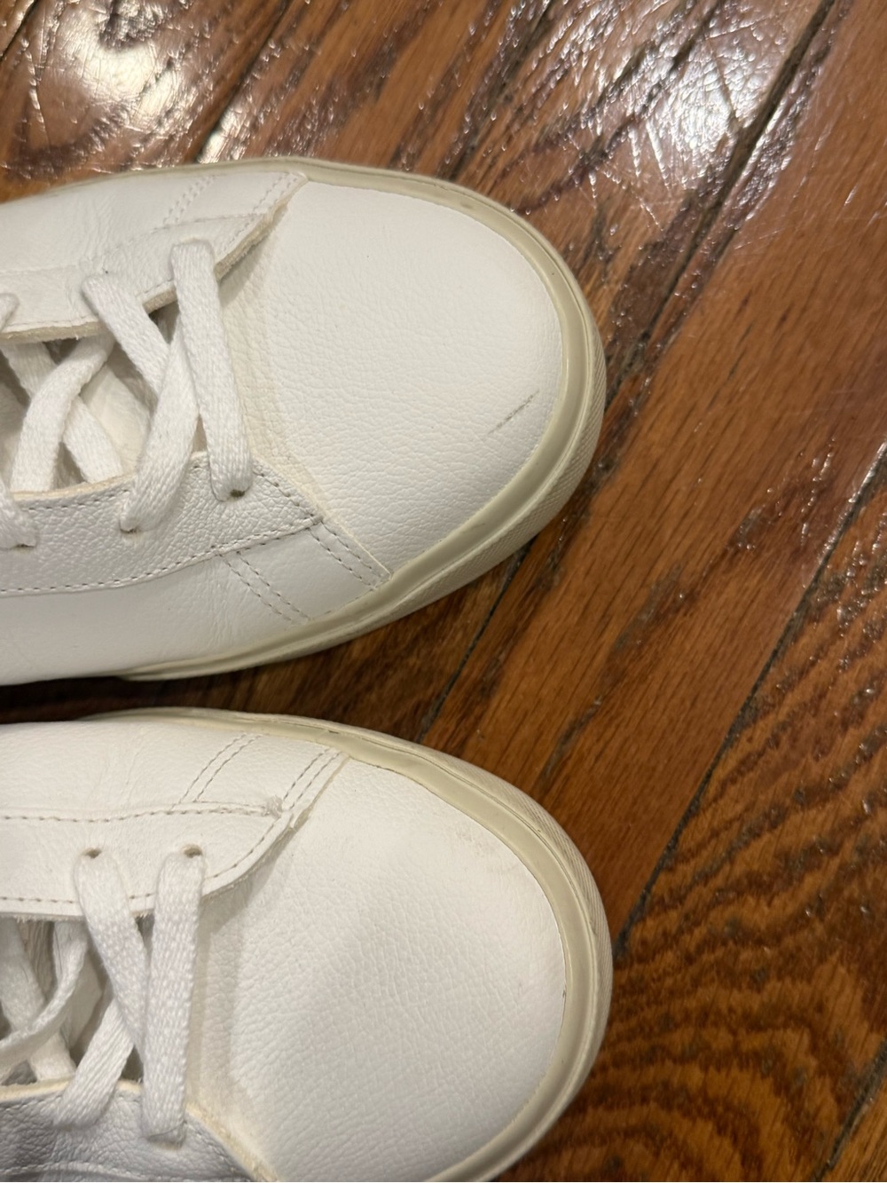 Men’s Veja Tennis Shoes / Sneakers - Picture 9 of 10